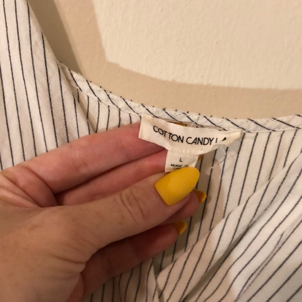 white thin stripe romper - Picture 4 of 7